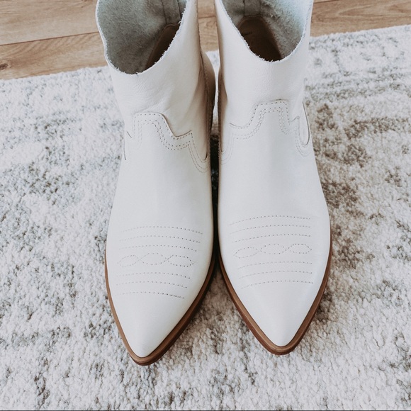 Treasure & Bond Shoes - White booties